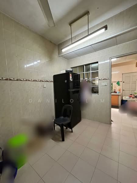 Rumah Teres 2-Tingkat untuk Dijual di Alam Damai (Cheras) - Danilo Lim - Kitchen - PropertyGuru.com.my
