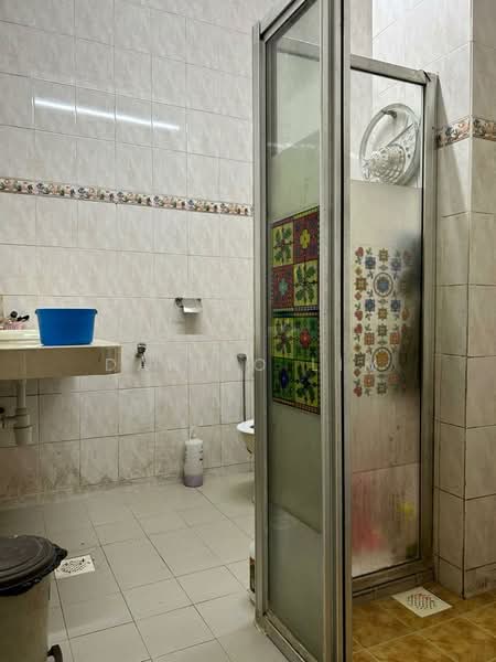 Rumah Teres 2-Tingkat untuk Dijual di Alam Damai (Cheras) - Danilo Lim - Bathroom - PropertyGuru.com.my