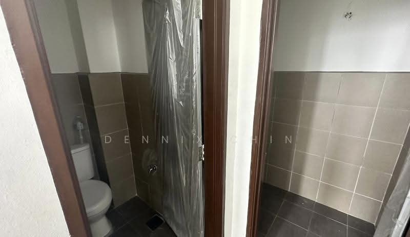 Factory for Rent in Klang (Selangor) - Dennix Chin - Bathroom - PropertyGuru.com.my