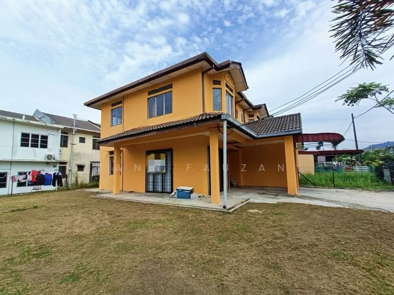 Rumah Teres 2-Tingkat untuk Dijual di Bukit Sentosa (Rawang) - Zann Fauzan - Exterior - PropertyGuru.com.my