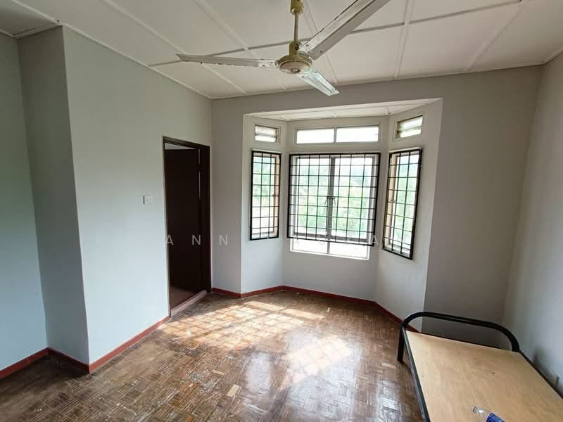 Rumah Teres 2-Tingkat untuk Dijual di Bukit Sentosa (Rawang) - Zann Fauzan - Bedroom - PropertyGuru.com.my