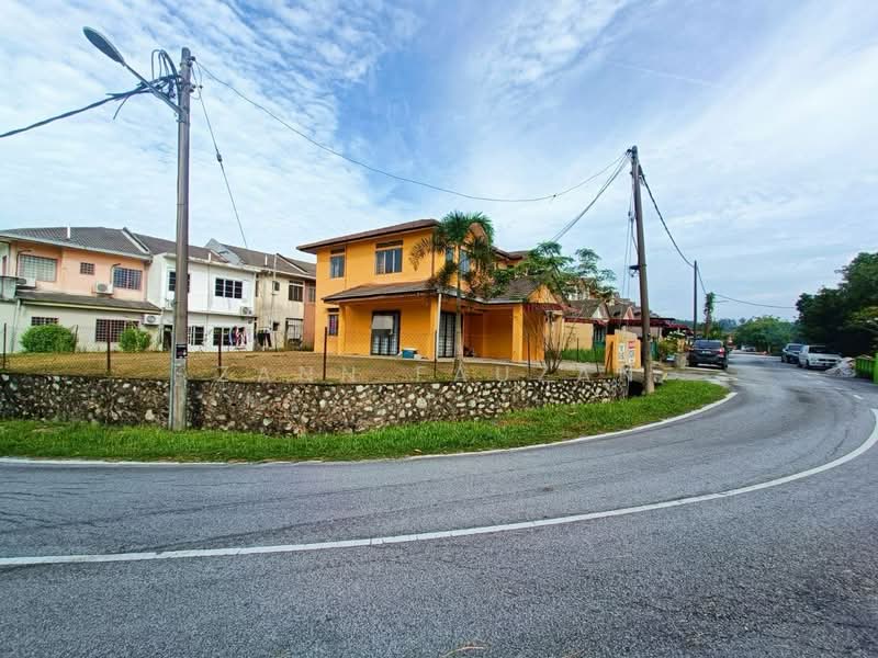 Rumah Teres 2-Tingkat untuk Dijual di Bukit Sentosa (Rawang) - Zann Fauzan - Exterior - PropertyGuru.com.my