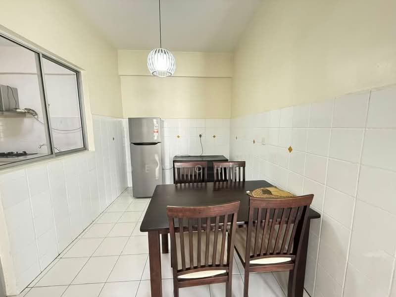 Condominium for Rent at Putra Place Condominium - Joey Cheah - Kitchen - PropertyGuru.com.my