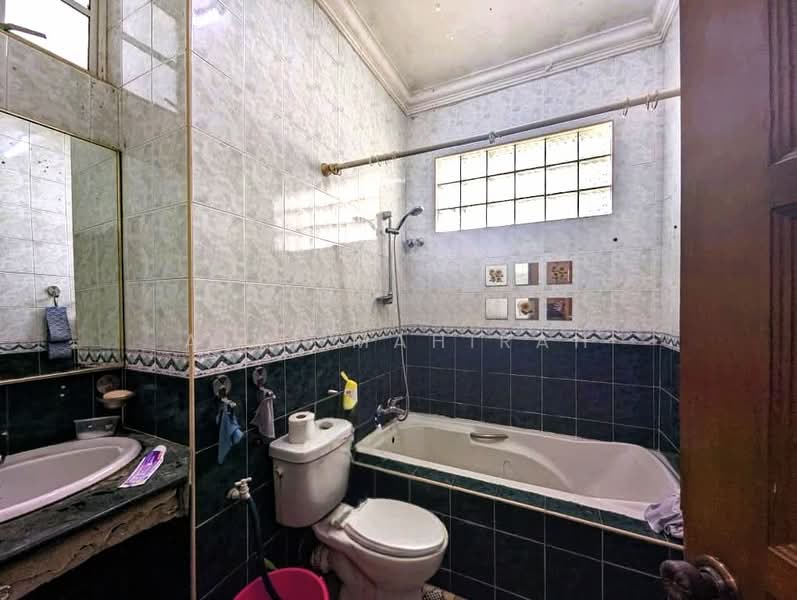 Bungalow House untuk Dijual di Seksyen 22 (Petaling Jaya) - Aimi Mahirah - PropertyGuru.com.my