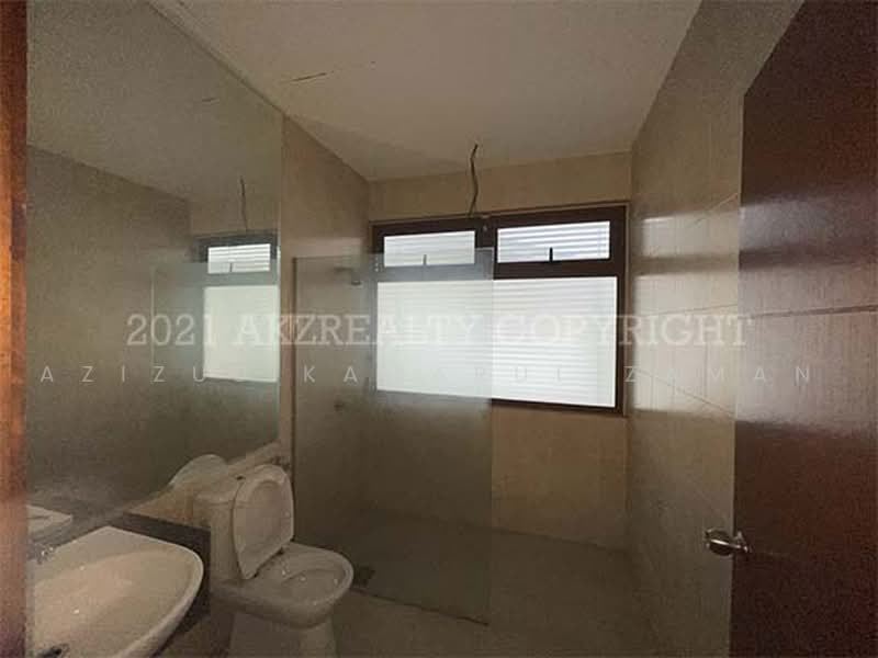Bungalow House untuk Dijual di Bandar Seri Putra (Bangi) - Azizul Kamarul Zaman - Bathroom - PropertyGuru.com.my