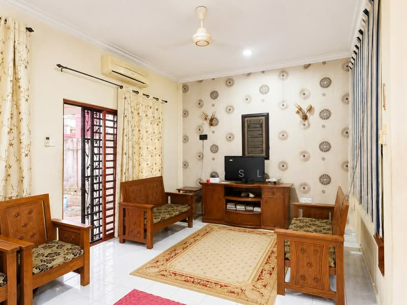 2-storey Terraced House for Sale in Taman Damansara Aliff (Tampoi) - Niyaz Roslan - PropertyGuru.com.my