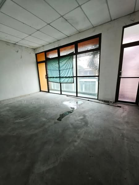 Shop / Office for Sale in Simpang Pulai (Perak) - Mandy Phang - Interior - PropertyGuru.com.my