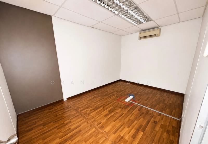 Shop / Office untuk Disewa di Usj 10 (Subang Jaya) - Orange Tang - Interior - PropertyGuru.com.my