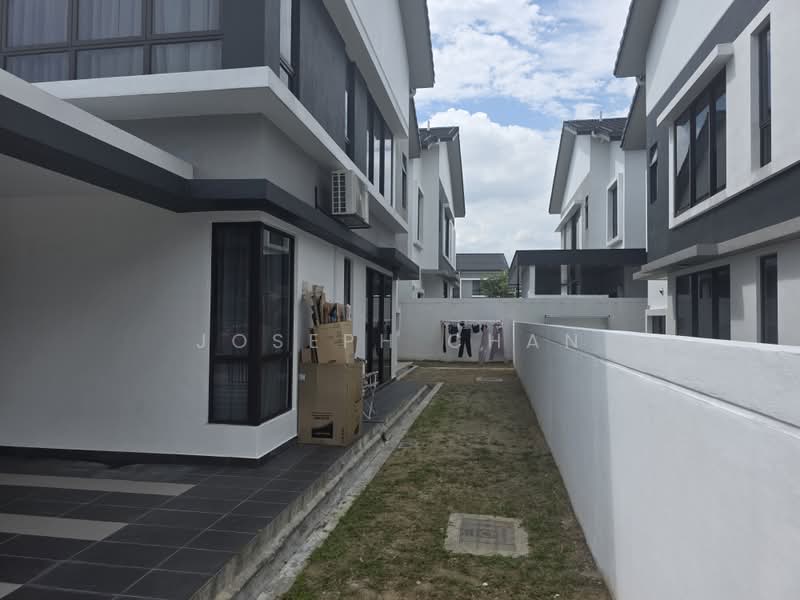 Rumah Berkembar untuk Dijual di Alam Impian (Shah Alam) - Joseph Chan - Exterior - PropertyGuru.com.my