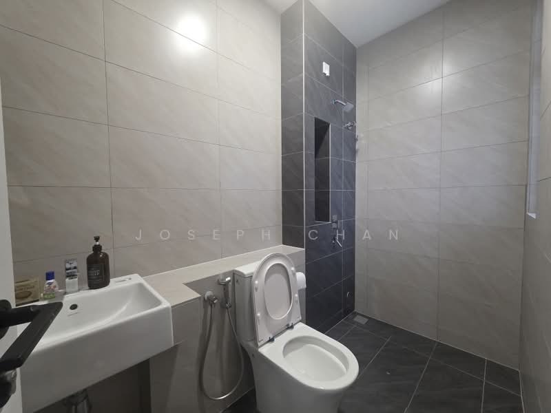 Rumah Berkembar untuk Dijual di Alam Impian (Shah Alam) - Joseph Chan - Bathroom - PropertyGuru.com.my