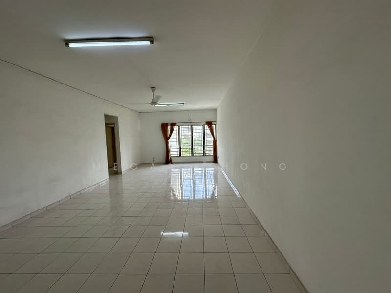 Kondominium untuk Dijual di Desa Permai - Megan Chong - Living Room - PropertyGuru.com.my