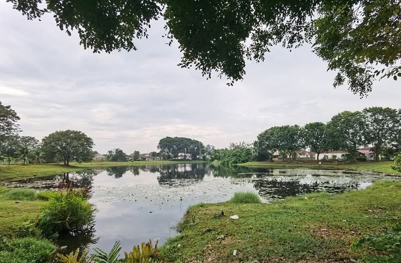 Bungalow House for Sale in Pantai Sepang Putra (Sepang) - Vernice Ng - Garden - PropertyGuru.com.my