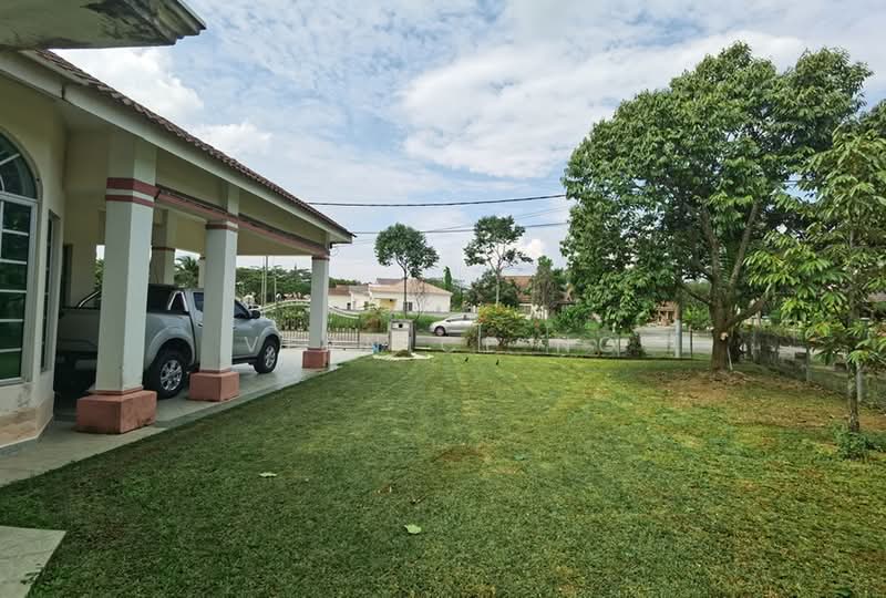 Bungalow House for Sale in Pantai Sepang Putra (Sepang) - Vernice Ng - Exterior - PropertyGuru.com.my