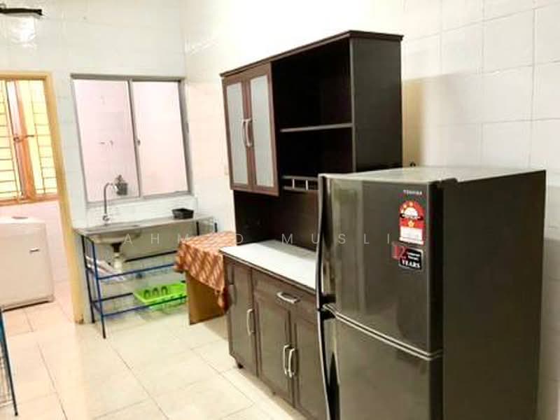Condominium for Sale at Platinum Hill PV 6 - Ahmad Muslim - Kitchen - PropertyGuru.com.my