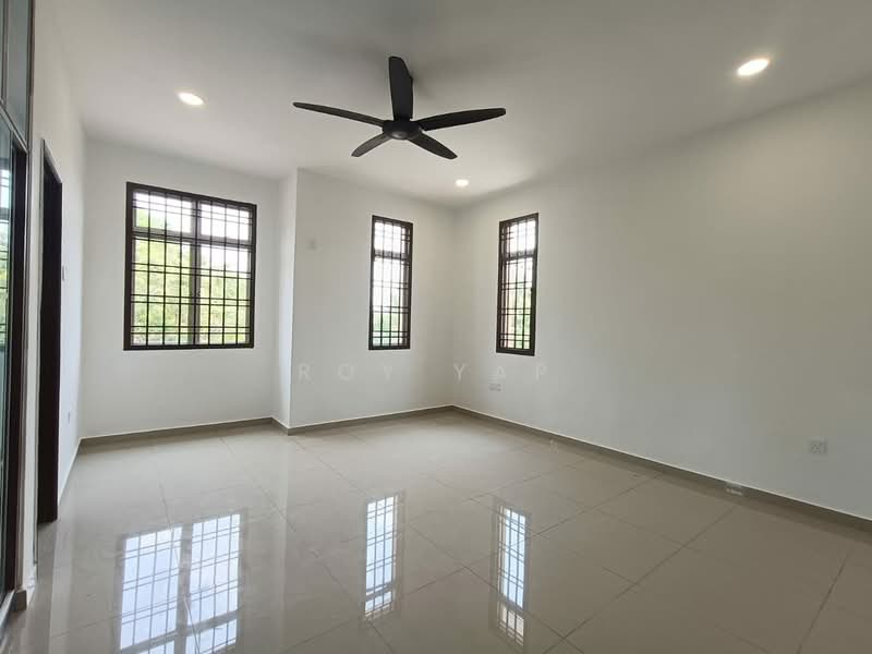 2-storey Terraced House for Sale in Taman Nusa Bestari (Iskandar Puteri (Nusajaya)) - Roy Yap - Living Room - PropertyGuru.com.my