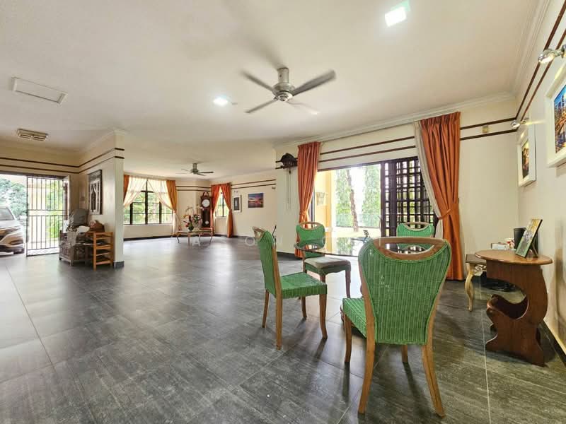 Semi-Detached House for Sale in Sultan Abdul Aziz Shah Golf & Country Club (Shah Alam) - Jason Ooi - Living Room - PropertyGuru.com.my