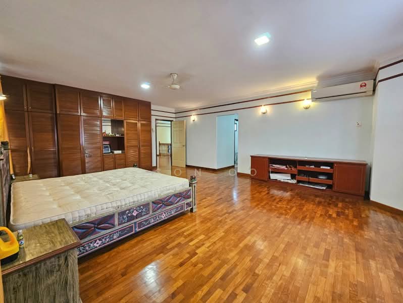 Semi-Detached House for Sale in Sultan Abdul Aziz Shah Golf & Country Club (Shah Alam) - Jason Ooi - Bedroom - PropertyGuru.com.my