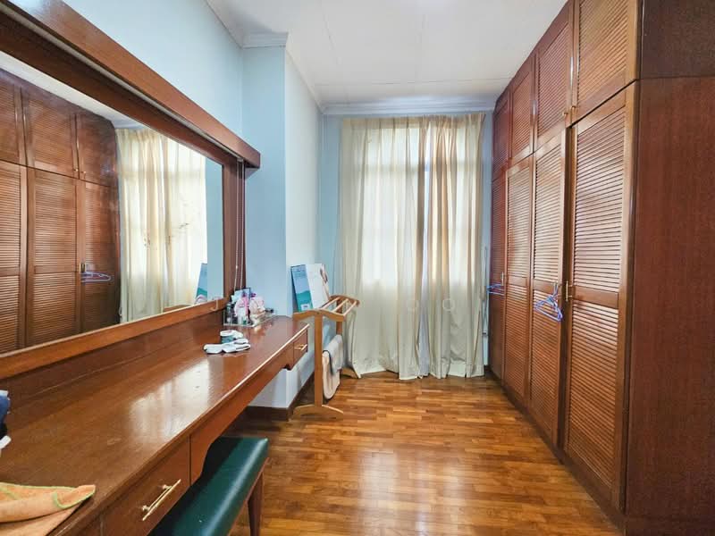 Semi-Detached House for Sale in Sultan Abdul Aziz Shah Golf & Country Club (Shah Alam) - Jason Ooi - Bedroom - PropertyGuru.com.my