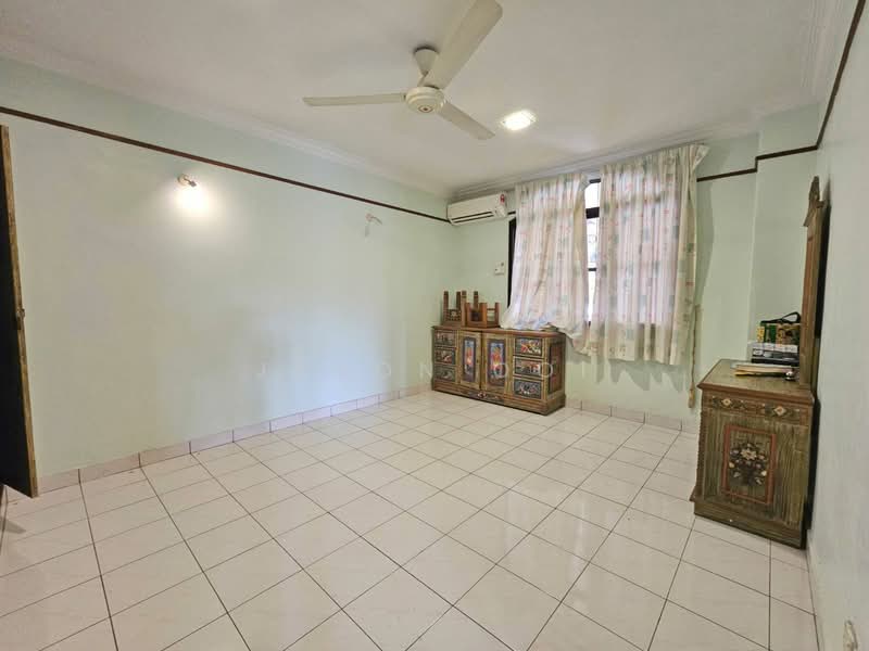 Semi-Detached House for Sale in Sultan Abdul Aziz Shah Golf & Country Club (Shah Alam) - Jason Ooi - Living Room - PropertyGuru.com.my