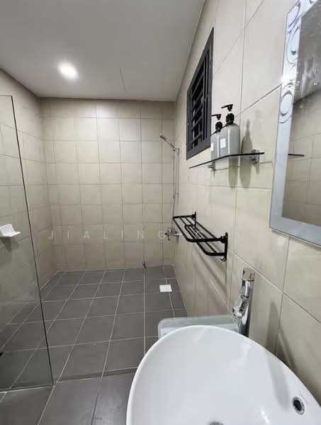 Kediaman Servis untuk Disewa di Greenfield Regency - Jialing Chua - Bathroom - PropertyGuru.com.my