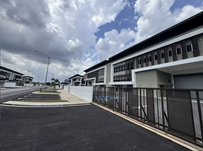 Kilang Berkembar untuk Disewa di Taman Sepang (Sepang) - Sherene Goh - Exterior - PropertyGuru.com.my