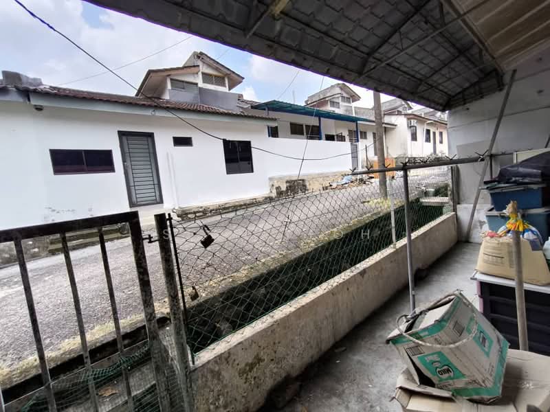 Rumah Teres 1-Tingkat untuk Dijual di Taman Anggerik (Johor Bahru) - Sean Yeoh - Exterior - PropertyGuru.com.my