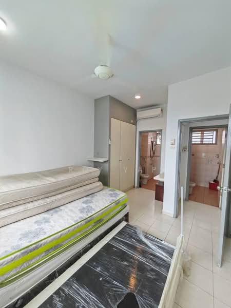 Service Residence for Sale at Nusa Perdana Apartment - Roy Yap - Bedroom - PropertyGuru.com.my