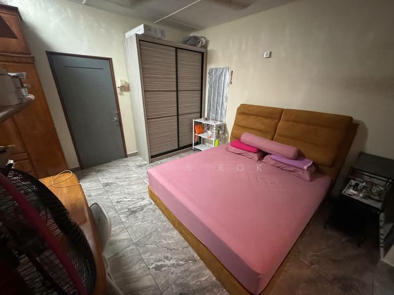 Semi-Detached House for Sale in Bandar Country Homes (Rawang) - Elvis Kok - Bedroom - PropertyGuru.com.my