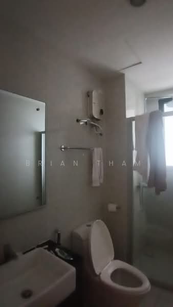 Kediaman Servis untuk Disewa di Kings Bay @ Country Garden Danga Bay - Brian Tham - Bathroom - PropertyGuru.com.my