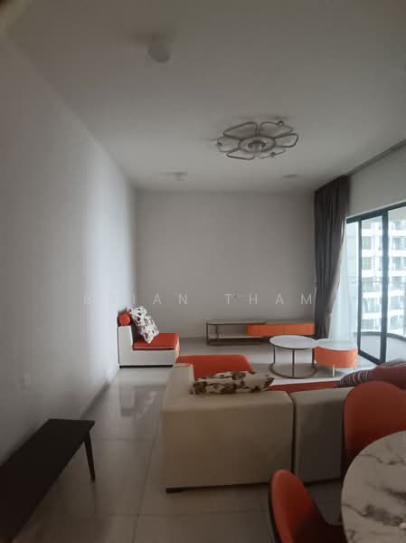 Kediaman Servis untuk Disewa di Kings Bay @ Country Garden Danga Bay - Brian Tham - Living Room - PropertyGuru.com.my