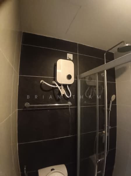 Kediaman Servis untuk Disewa di Kings Bay @ Country Garden Danga Bay - Brian Tham - Bathroom - PropertyGuru.com.my