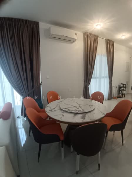Kediaman Servis untuk Disewa di Kings Bay @ Country Garden Danga Bay - Brian Tham - Dining Room - PropertyGuru.com.my