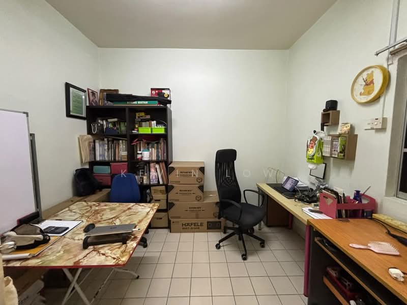 Rumah Teres untuk Dijual di Bandar Botanic (Klang) - KEVIN LOW - Study - PropertyGuru.com.my