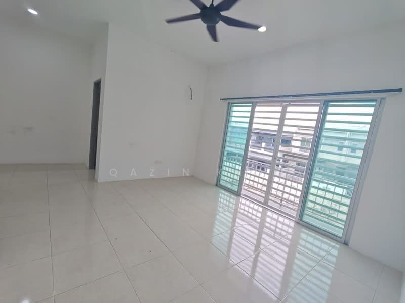 Rumah Teres 2-Tingkat untuk Dijual di Taman Meru (Ipoh) - Qazin Khoo - Living Room - PropertyGuru.com.my