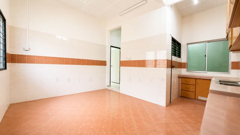 Rumah Teres 1-Tingkat untuk Dijual di Taman Delima (Kluang) - Kalai Selvan - Kitchen - PropertyGuru.com.my