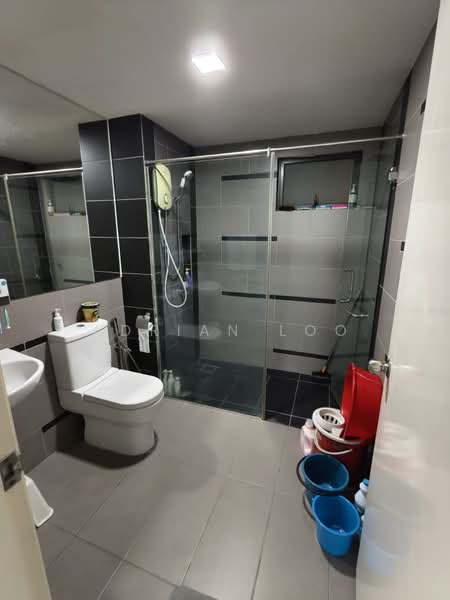 Condominium for Sale at The Z Residence - Adrian Loo - Bathroom - PropertyGuru.com.my