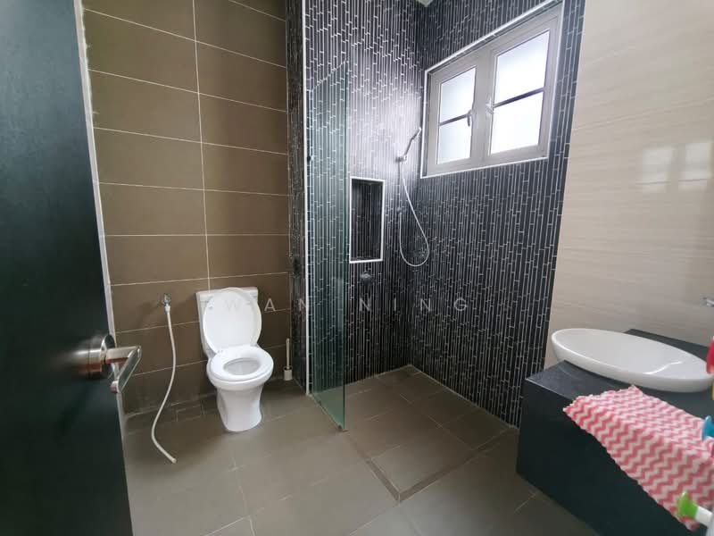 Rumah Kluster untuk Disewa di Taman Ekoflora (Johor Bahru) - Wan Ning - Bathroom - PropertyGuru.com.my