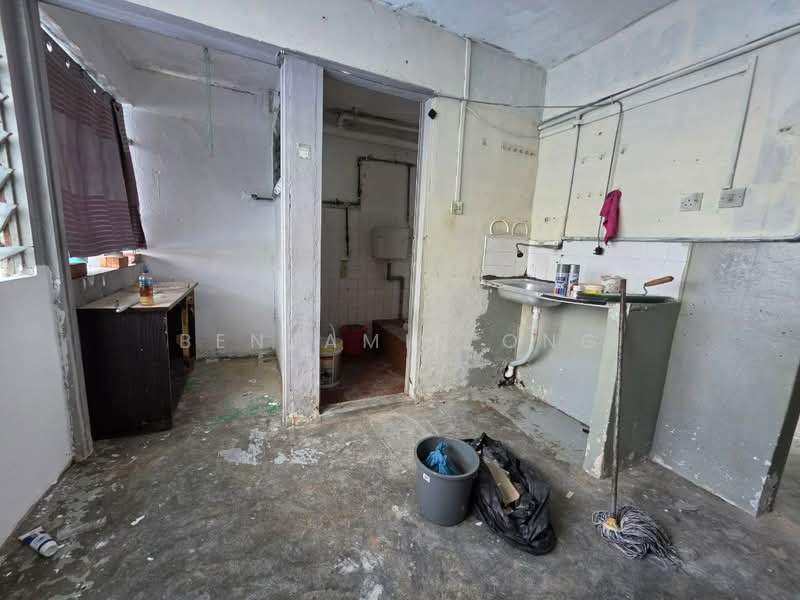 Rumah Flat untuk Dijual di Bandar Baru Uda - Benjamin Ong - Kitchen - PropertyGuru.com.my