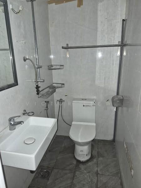 Shop for Rent in SS2 (Petaling Jaya) - Victor Liew - Bathroom - PropertyGuru.com.my