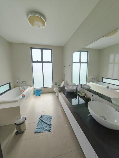 Rumah Banglo untuk Dijual di Senibong Cove (Masai) - Calvin Wong - Bathroom - PropertyGuru.com.my