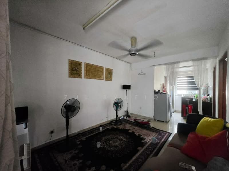 Flat for Sale at Pangsapuri 610 - Zul Syafiq - Living Room - PropertyGuru.com.my