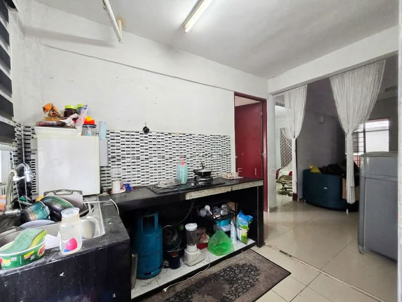Flat for Sale at Pangsapuri 610 - Zul Syafiq - Kitchen - PropertyGuru.com.my