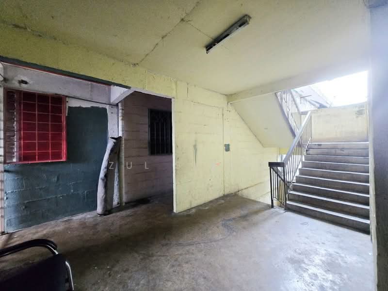 Flat for Sale at Pangsapuri 610 - Zul Syafiq - Entrance - PropertyGuru.com.my