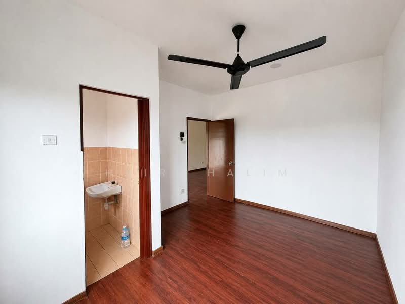 Pangsapuri untuk Dijual di Apartment Perepat Permai - Hairi Halim - PropertyGuru.com.my