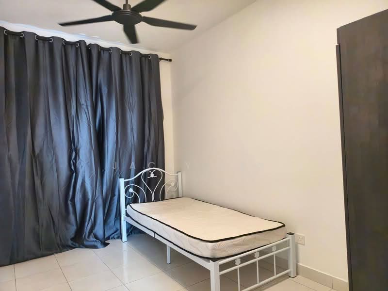 Pangsapuri untuk Disewa di Residensi Riamas - Jacky Wan - Bedroom - PropertyGuru.com.my