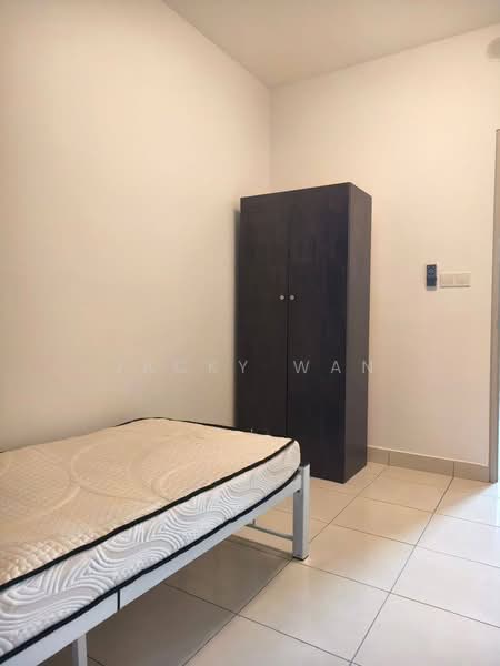 Pangsapuri untuk Disewa di Residensi Riamas - Jacky Wan - Bedroom - PropertyGuru.com.my