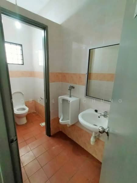 Shop for Rent in Putra Point Commercial Centre (Subang Jaya) - Nobeille Chung - Bathroom - PropertyGuru.com.my