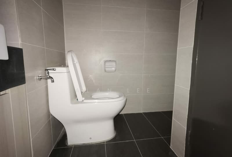 Condominium for Sale at Queensville - Alan Lee - Bathroom - PropertyGuru.com.my