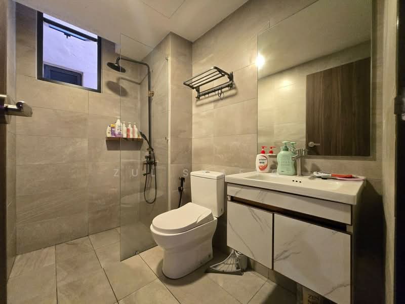 Kediaman Servis untuk Dijual di Henna Residence @ The Quartz WM - Zul Syafiq - Bathroom - PropertyGuru.com.my