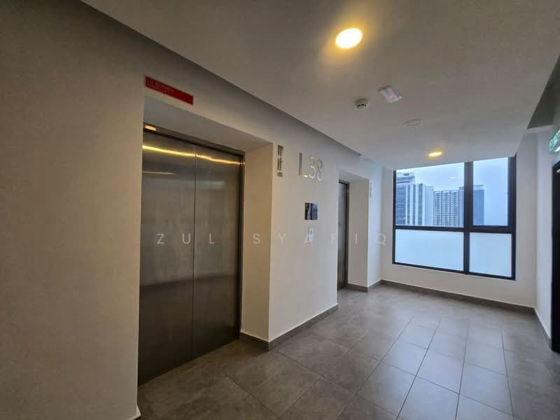 Kediaman Servis untuk Dijual di Henna Residence @ The Quartz WM - Zul Syafiq - Corridor - PropertyGuru.com.my